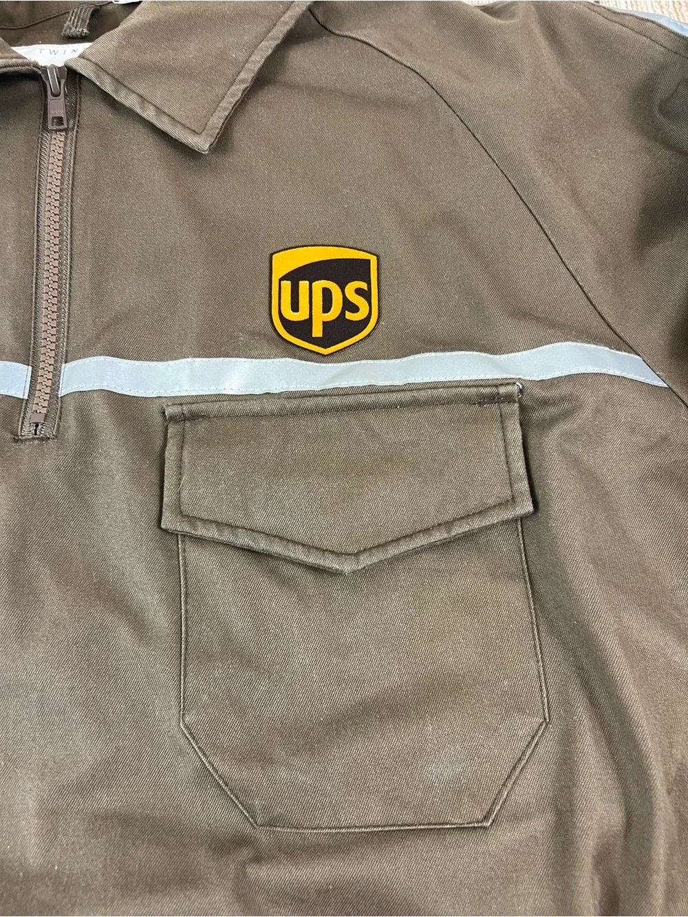 UPS Twin Hill Employee 1/4 Zip Pullover Jacket Size XL